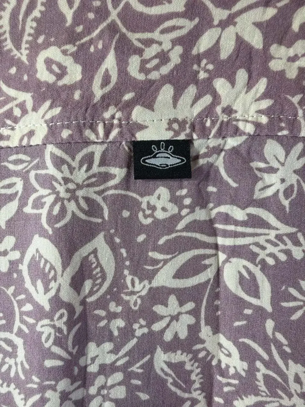 Fou-Fuera De Lo Comun Short Sleeve Floral Button-Up Shirt